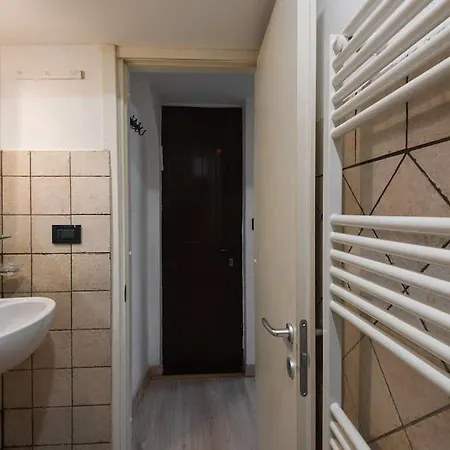 Apartment Adorno 1 - Affitti Brevi Italia Genoa